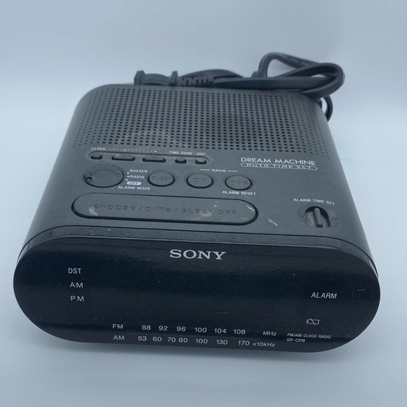 Sony Dream Machine Model No. ICF-C218 Alarm Clock Radio - Picture 2 of 6